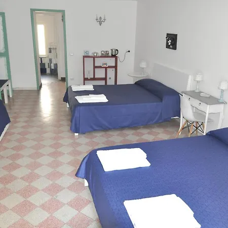 Alchimia Napoletana Oda ve Kahvaltı Napoli
